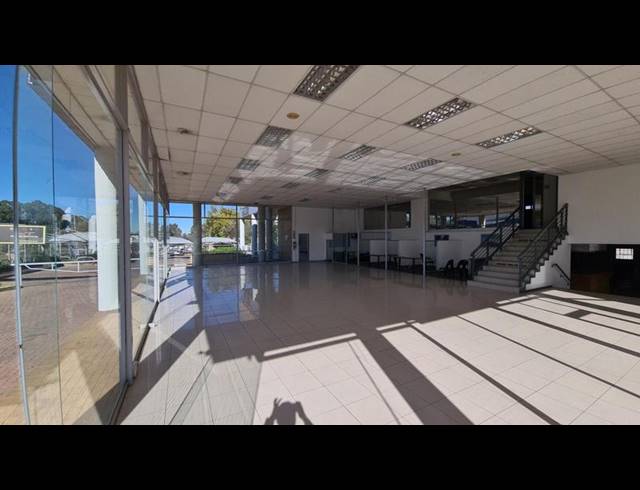 INDUSTRIAL PROPERTY TO RENT IN HALFWAY HOUSE